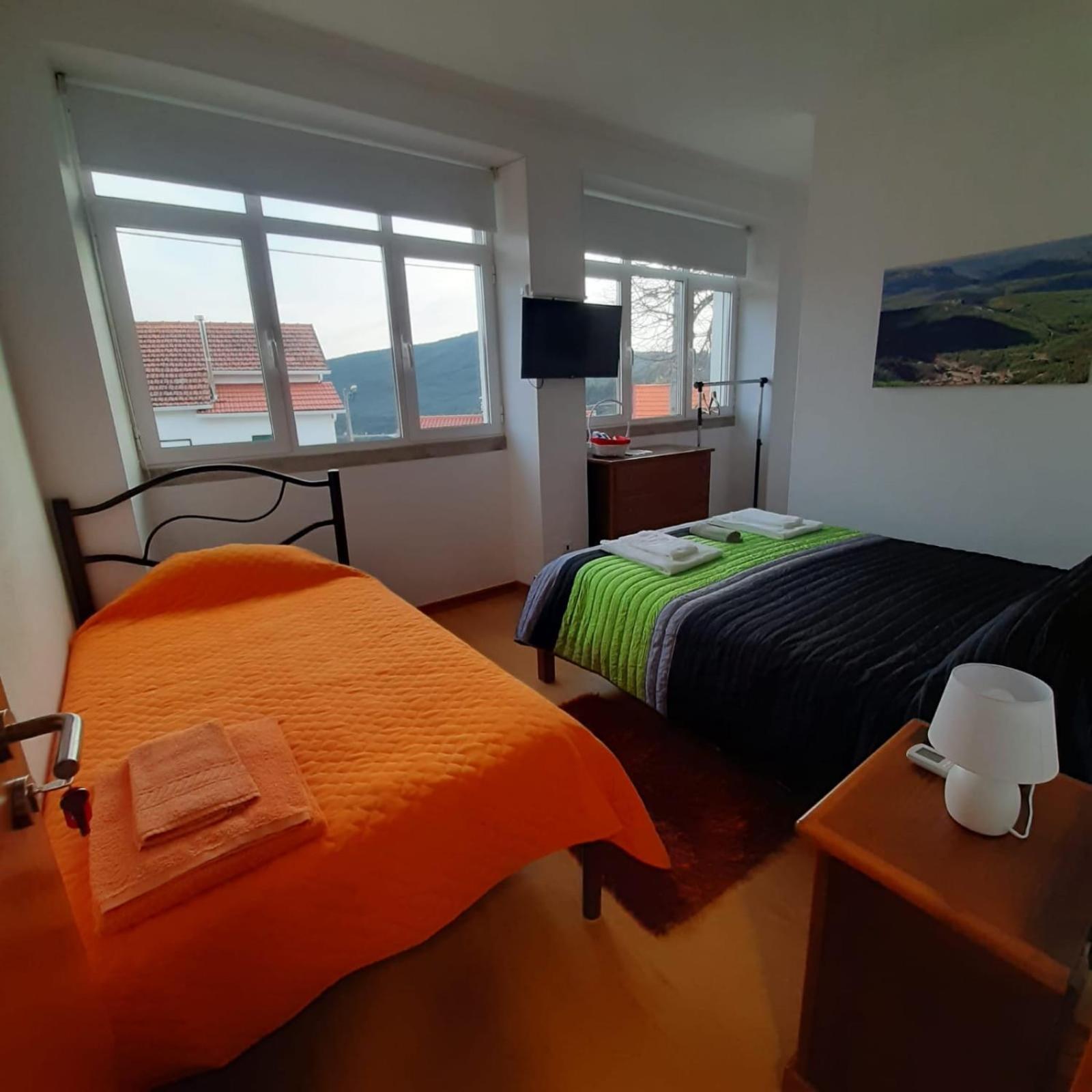 Casas Da Escola - "A Escola" - Meas Villa Пампилоза да Сера Екстериор снимка