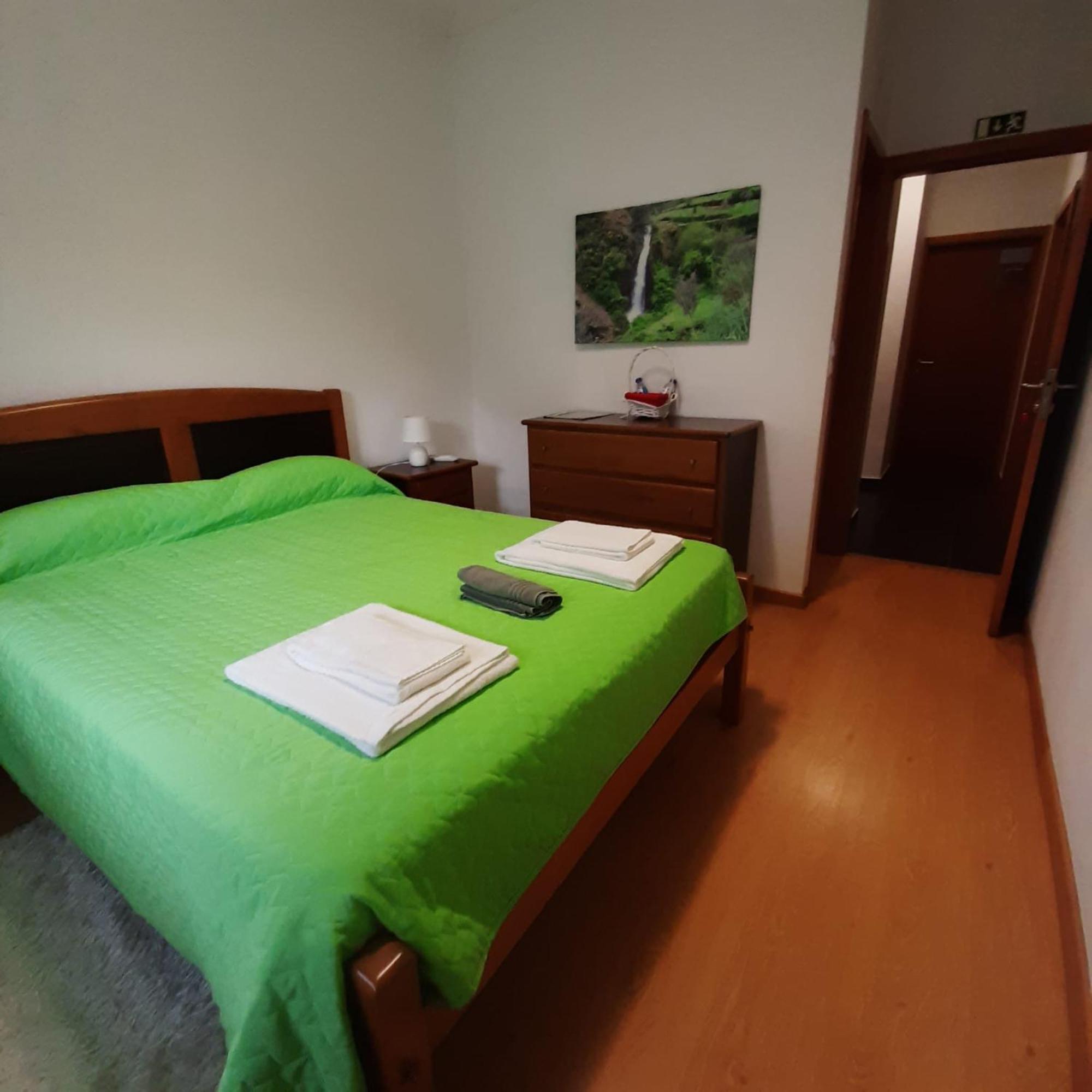 Casas Da Escola - "A Escola" - Meas Villa Пампилоза да Сера Екстериор снимка