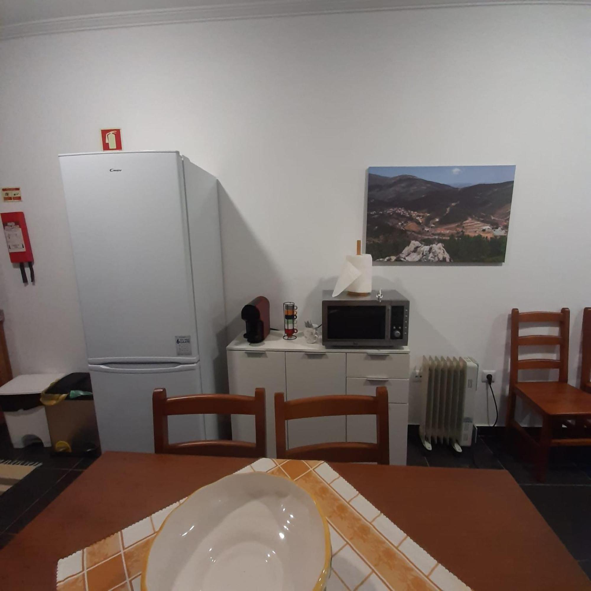 Casas Da Escola - "A Escola" - Meas Villa Пампилоза да Сера Екстериор снимка